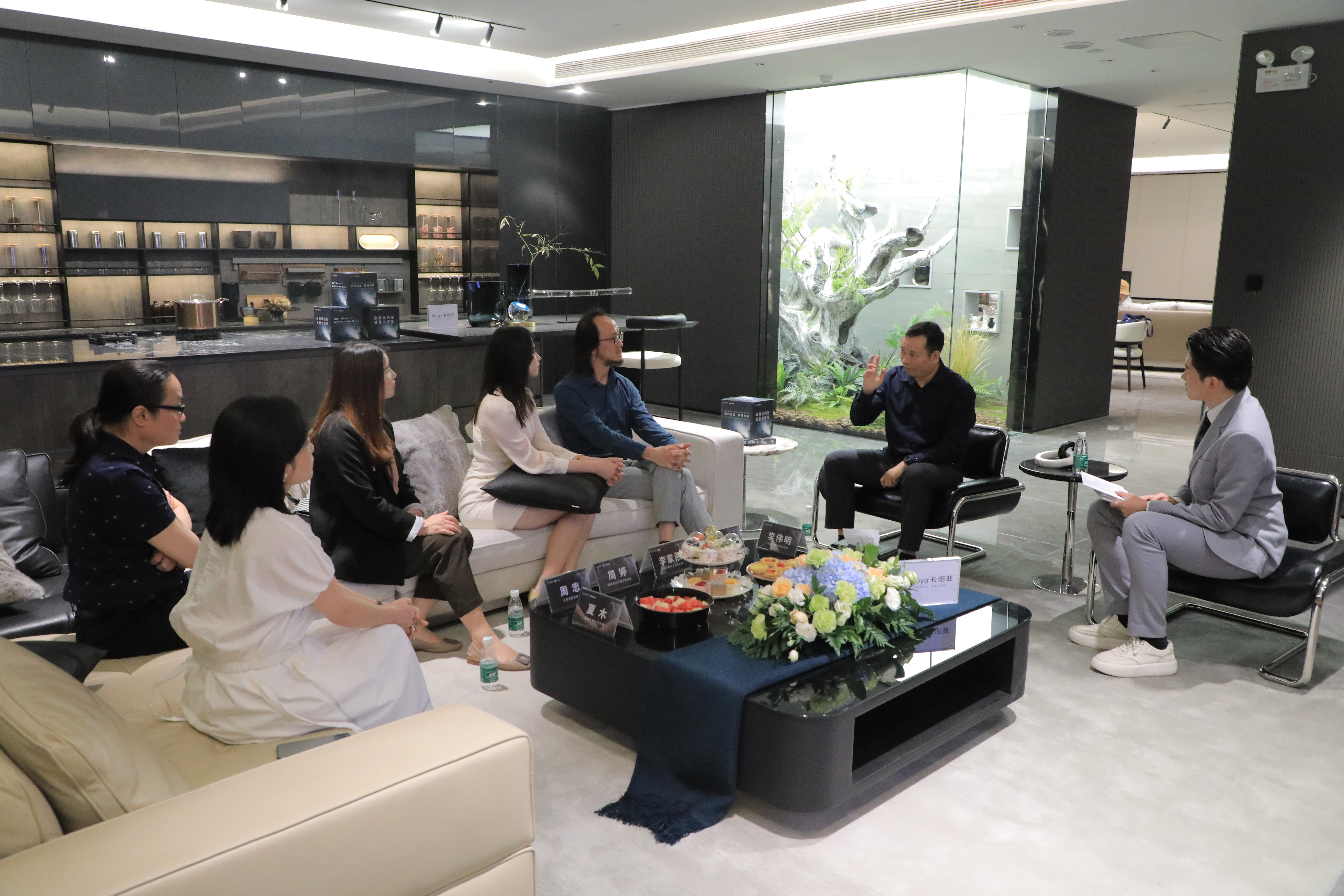 迭代品鑒，居境向新|媒體大咖共同探秘卡諾亞全新一代沉浸式體驗空間